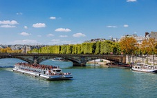 Uber Cruise: Dịch vụ gọi tàu du lịch sông Seine