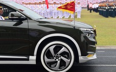 Ấn tượng ôtô điện mui trần tại lễ diễu binh, diễu hành 70 năm chiến thắng Điện Biên Phủ
