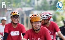 Hành trình xuyên Việt: Chung tay gây quỹ cho trẻ em khó khăn