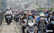 Người Việt chuộng xe máy vì 'gặp thời thế thế thời phải thế'