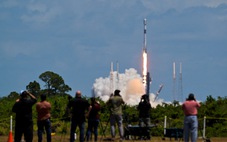 Tên lửa Falcon 9 gặp sự cố, SpaceX mất trắng 20 vệ tinh Starlink