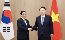Tổng thống Hàn Quốc: Sẽ hỗ trợ Việt Nam đào tạo nhân lực ngành bán dẫn