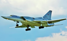 Một ngày Nga mất 2 máy bay ném bom: Su-34 rơi, Tu-22M3 bị drone tấn công