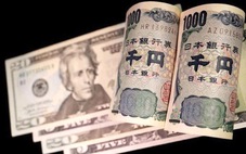 Đồng yen mất giá, Nhật Bản lao đao