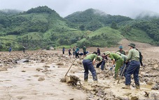 Khoảng 500 người đang tìm kiếm nạn nhân vụ lũ quét vùi lấp bản Làng Nủ, đã thấy 30 thi thể