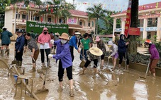 Bệnh viện Bạch Mai tặng học phí nhiều khóa đào tạo trị giá hàng chục tỉ đồng cho bác sĩ vùng lũ