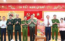 Bí thư Nguyễn Văn Nên thăm các đơn vị trực Tết Nguyên đán