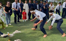 Lính xa nhà đón Tết với trò chơi dân gian, không quên nhiệm vụ