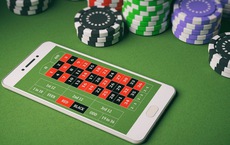 Người Anh 'trả giá' vì cho đánh bạc trực tuyến