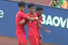 Video: 'Siêu phẩm' sút xa của cầu thủ U23 Singapore vào lưới U23 Malaysia
