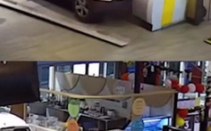 Hai người đàn ông lái ôtô tông trụ ATM để trộm tiền