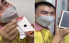Chàng trai chưng hửng khi bóc quà tưởng nhận được iPhone
