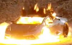 Cho nổ tung chiếc Lamborghini Huracan gần 7 tỉ để tạo NFT