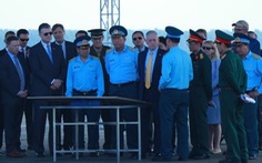 Bộ trưởng Quốc phòng Mỹ thăm sân bay Biên Hòa