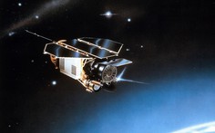 Những lần rơi vệ tinh khiến Trái đất 'thót tim'