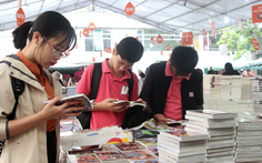 Nhờ chăm học văn, tôi thành giám đốc 'không phải dạng vừa'