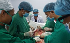 Cứu sống bệnh nhân bị đâm thấu ngực ở đảo Thổ Châu
