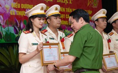 112 cảnh sát giao thông Hà Nội được khen thưởng đột xuất