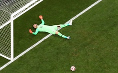 Mưa bàn thắng chung kết World Cup do thủ môn 'lười biếng' của Croatia