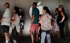 Apple 'rối' vì người dùng iPhone ồ ạt thay pin mới