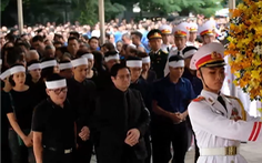 Video: Dòng người tiễn biệt Thứ trưởng GD-ĐT Lê Hải An