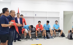 Video: HLV Park Hang Seo bày tỏ sự tự hào và căn dặn các cầu thủ trong phòng thay đồ