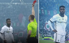 Cầu thủ tưởng được xóa thẻ vàng, không ngờ lãnh… thẻ đỏ vì VAR