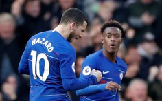 Hazard cứu Chelsea thoát thua ở phút 90+2