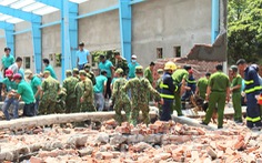 Khai trừ Đảng phó ban quản lý các khu công nghiệp trong vụ sập tường, 7 người chết
