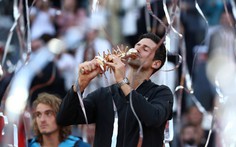 Hạ Tsitsipas sau 92 phút, Djokovic đoạt danh hiệu ATP thứ 74
