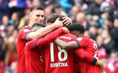 Thắng dễ đội chót bảng, 'Hùm xám' tiến sát ngôi vô địch