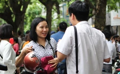 Mùa cần lắm những cái ôm…