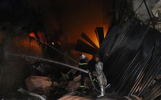 Hỏa hoạn ở công ty Rạng Đông được khống chế sau gần 6 tiếng nỗ lực
