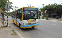 Hơn 50 tài xế xe buýt Đà Nẵng đi 'đòi lương' ngay ngày đầu năm mới