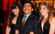 Rối rắm cuộc chiến chia tài sản của Maradona