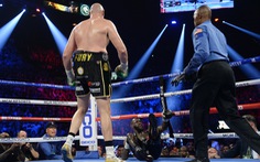 Fury hạ knock-out Wilder ở hiệp 7, giành đai WBC hạng nặng