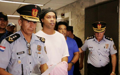 Paraguay yêu cầu tiếp tục giam giữ Ronaldinho