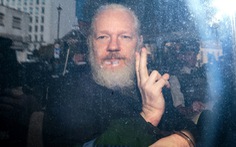 Ông trùm Wikileaks có 2 con trong thời gian tị nạn ở sứ quán Ecuador