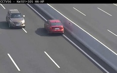 Truy tìm tài xế chạy xe ngược chiều trên cao tốc Hà Nội - Hải Phòng