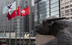 Các công ty nước ngoài ở Hong Kong: Đi hay ở?
