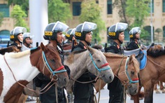 Ra mắt Đoàn cảnh sát cơ động kỵ binh