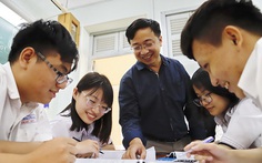 Nam sinh TP.HCM đạt thủ khoa môn toán thi HSG quốc gia: 'Học toán không nên học một mình'