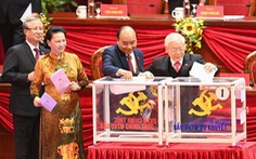 Hình ảnh các đại biểu Đại hội Đảng bỏ phiếu bầu Ban Chấp hành Trung ương khóa XIII