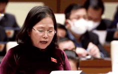 Video: Quốc hội chất vấn Bộ trưởng Y tế Nguyễn Thanh Long