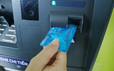 Có kịp 'khai tử' thẻ ATM công nghệ từ?