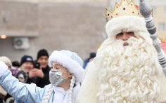 Tổng thống Putin đề nghị tư vấn pháp lý miễn phí cho ông già Noel bị kiện