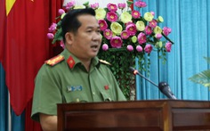 Đại tá Đinh Văn Nơi trả lời chất vấn về vụ đánh đề 2.000 tỉ đồng và buôn lậu