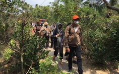 Trường học online, thế là nhà chị Huyền đánh xe đi Đà Lạt... du xuân