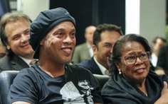 Mẹ Ronaldinho qua đời vì biến chứng COVID-19