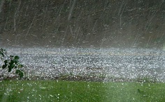 Cảnh báo mưa dông tại Hà Nội